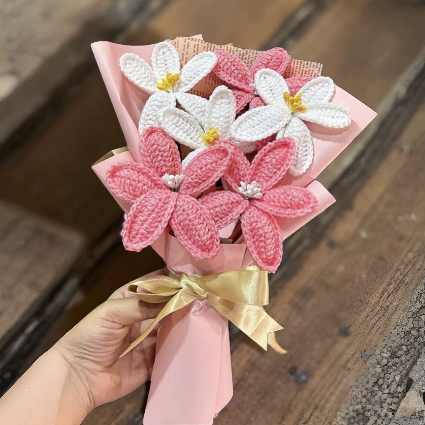 Handmade Crochet Flower Bouquet – Custom Colors | Long-Lasting Floral Gift | Eco-Friendly Yarn Flowers