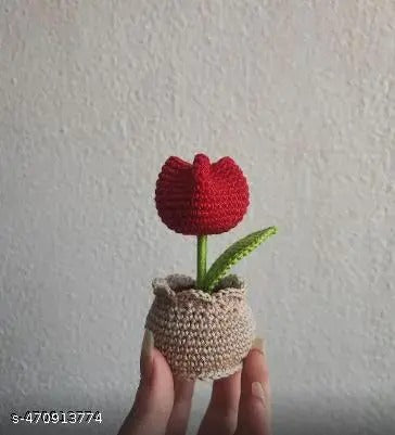 Mini Crochet Flower Pot – Handmade Yarn Plant | Cute Desk Decor | Amigurumi Gift | Tiny Plant Plush (Copy)