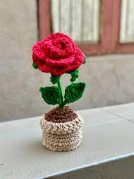 Mini Crochet Flower Pot – Handmade Yarn Plant | Cute Desk Decor | Amigurumi Gift | Tiny Plant Plush (Copy)